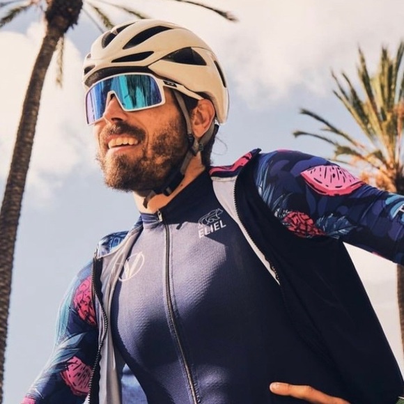 Meet your Posher, Mitchell - Picture 1 of 1